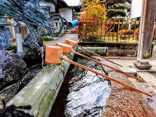 酒見神社の手水舎