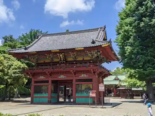 根津神社の山門