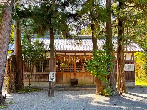 御上神社の建物その他