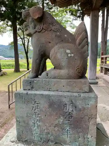 瀧神社の狛犬