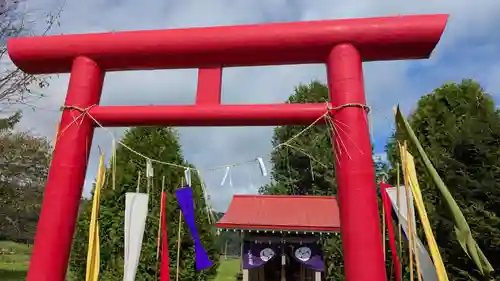 西様似神社の鳥居