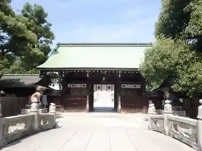 石清尾八幡宮の山門・神門