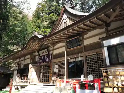 大嶽山那賀都神社の本殿・本堂