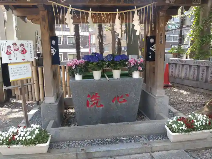高円寺氷川神社の手水舎