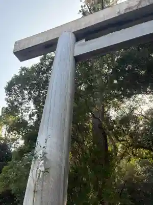 伊勢神宮外宮（豊受大神宮）の{uncategorized: "未分類", other: "その他", undefined: "問題あり", building: "その他建物", grave: "お墓", sacred_gate: "鳥居", guardian: "狛犬", statue: "像", buddha: "仏像", history: "歴史", nature: "自然", garden: "庭園", animal: "動物", pagoda: "塔", temizu: "手水舎", mountain_gate: "山門・神門", sanctuary: "本殿・本堂", subordinate: "末社・摂社", art: "芸術", scenery: "景色", jizo: "地蔵", ema: "絵馬", goshuin: "御朱印", omikuji: "おみくじ", items: "授与品その他", amulet: "お守り", goshuincho: "御朱印帳", eats: "食事", festival: "お祭り", votive_dance: "神楽", shichigosan: "七五三参", wedding: "結婚式", experience: "体験その他", initially: "初詣", around: "周辺", anti_infection: "感染症対策"}