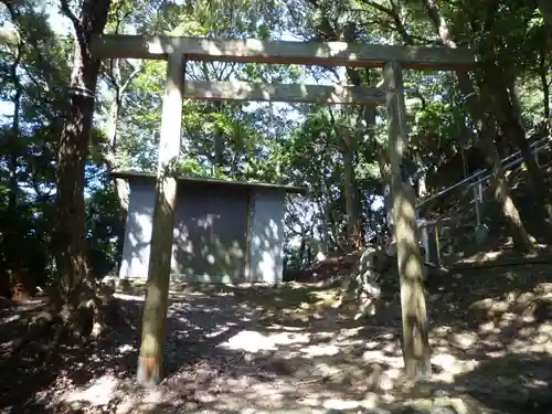 八幡神社の鳥居