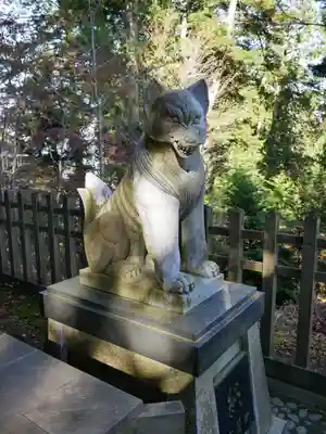 武蔵御嶽神社の狛犬
