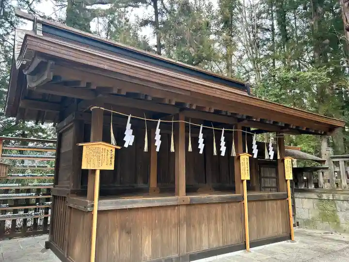 諏訪大社下社秋宮(長野県)