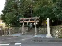 草薙神社の{uncategorized: "未分類", other: "その他", undefined: "問題あり", building: "その他建物", grave: "お墓", sacred_gate: "鳥居", guardian: "狛犬", statue: "像", buddha: "仏像", history: "歴史", nature: "自然", garden: "庭園", animal: "動物", pagoda: "塔", temizu: "手水舎", mountain_gate: "山門・神門", sanctuary: "本殿・本堂", subordinate: "末社・摂社", art: "芸術", scenery: "景色", jizo: "地蔵", ema: "絵馬", goshuin: "御朱印", omikuji: "おみくじ", items: "授与品その他", amulet: "お守り", goshuincho: "御朱印帳", eats: "食事", festival: "お祭り", votive_dance: "神楽", shichigosan: "七五三参", wedding: "結婚式", experience: "体験その他", initially: "初詣", around: "周辺", anti_infection: "感染症対策"}