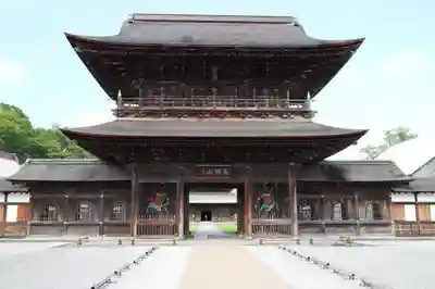 瑞龍寺の山門・神門