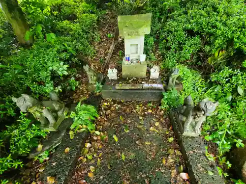 勝姫稲荷神社の末社