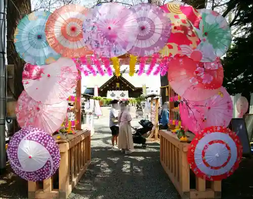 札幌諏訪神社の山門