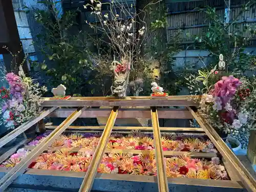 東京大神宮の{uncategorized: "未分類", other: "その他", undefined: "問題あり", building: "その他建物", grave: "お墓", sacred_gate: "鳥居", guardian: "狛犬", statue: "像", buddha: "仏像", history: "歴史", nature: "自然", garden: "庭園", animal: "動物", pagoda: "塔", temizu: "手水舎", mountain_gate: "山門・神門", sanctuary: "本殿・本堂", subordinate: "末社・摂社", art: "芸術", scenery: "景色", jizo: "地蔵", ema: "絵馬", goshuin: "御朱印", omikuji: "おみくじ", items: "授与品その他", amulet: "お守り", goshuincho: "御朱印帳", eats: "食事", festival: "お祭り", votive_dance: "神楽", shichigosan: "七五三参", wedding: "結婚式", experience: "体験その他", initially: "初詣", around: "周辺", anti_infection: "感染症対策"}