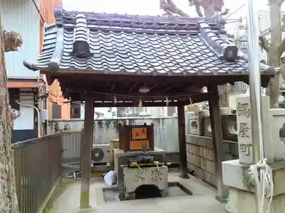 松山神社の手水舎