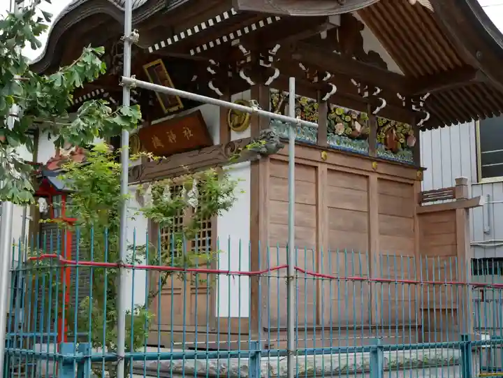 塚越稲荷神社の末社・摂社