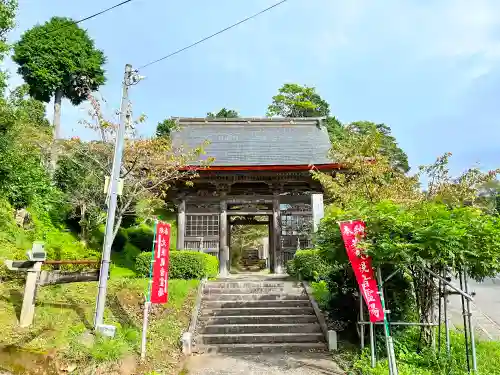 中山寺の山門