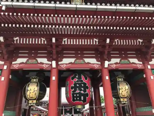 浅草寺の山門