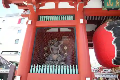 浅草寺の像