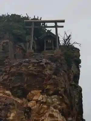 稲佐の浜 弁天島(島根県)