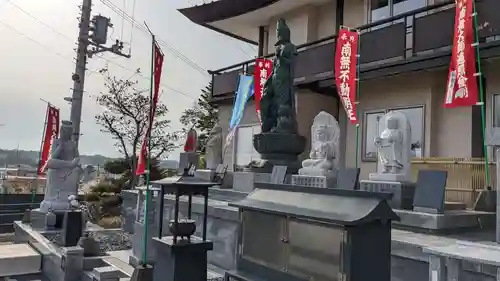 密厳寺の仏像