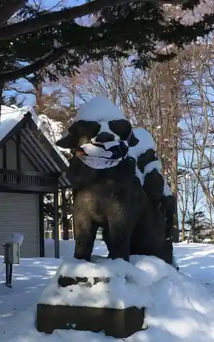 北広島市総鎮守　廣島神社の狛犬