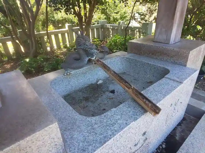 龍口明神社の手水舎
