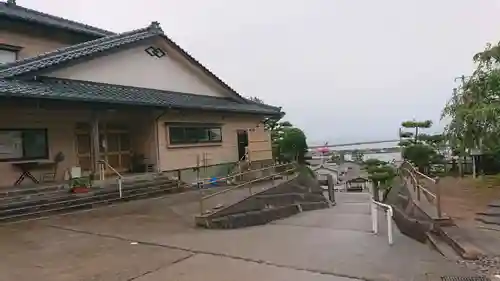 照明寺(新潟県)
