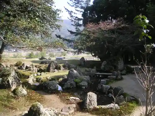 興聖寺の庭園