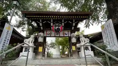 櫛田神社の山門・神門