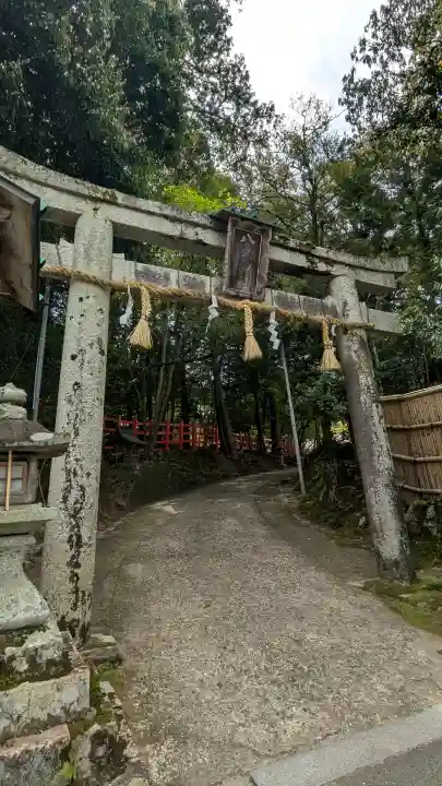 八大神社の{uncategorized: "未分類", other: "その他", undefined: "問題あり", building: "その他建物", grave: "お墓", sacred_gate: "鳥居", guardian: "狛犬", statue: "像", buddha: "仏像", history: "歴史", nature: "自然", garden: "庭園", animal: "動物", pagoda: "塔", temizu: "手水舎", mountain_gate: "山門・神門", sanctuary: "本殿・本堂", subordinate: "末社・摂社", art: "芸術", scenery: "景色", jizo: "地蔵", ema: "絵馬", goshuin: "御朱印", omikuji: "おみくじ", items: "授与品その他", amulet: "お守り", goshuincho: "御朱印帳", eats: "食事", festival: "お祭り", votive_dance: "神楽", shichigosan: "七五三参", wedding: "結婚式", experience: "体験その他", initially: "初詣", around: "周辺", anti_infection: "感染症対策"}