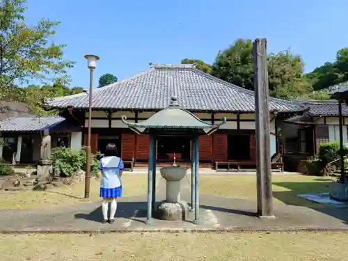 高蔵寺の本殿