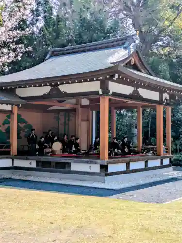 阿佐ヶ谷神明宮の{uncategorized: "未分類", other: "その他", undefined: "問題あり", building: "その他建物", grave: "お墓", sacred_gate: "鳥居", guardian: "狛犬", statue: "像", buddha: "仏像", history: "歴史", nature: "自然", garden: "庭園", animal: "動物", pagoda: "塔", temizu: "手水舎", mountain_gate: "山門・神門", sanctuary: "本殿・本堂", subordinate: "末社・摂社", art: "芸術", scenery: "景色", jizo: "地蔵", ema: "絵馬", goshuin: "御朱印", omikuji: "おみくじ", items: "授与品その他", amulet: "お守り", goshuincho: "御朱印帳", eats: "食事", festival: "お祭り", votive_dance: "神楽", shichigosan: "七五三参", wedding: "結婚式", experience: "体験その他", initially: "初詣", around: "周辺", anti_infection: "感染症対策"}