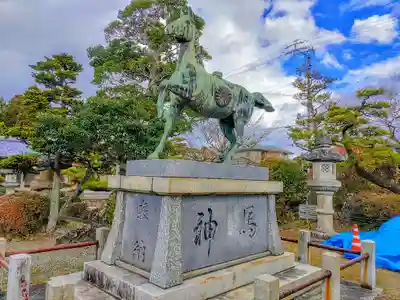 青塚社（北方町）の狛犬