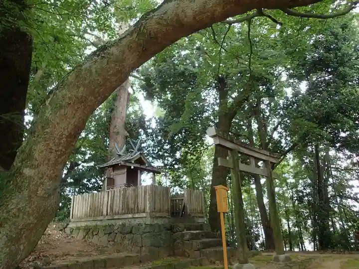神坐日向神社(大神神社摂社)のその他建物