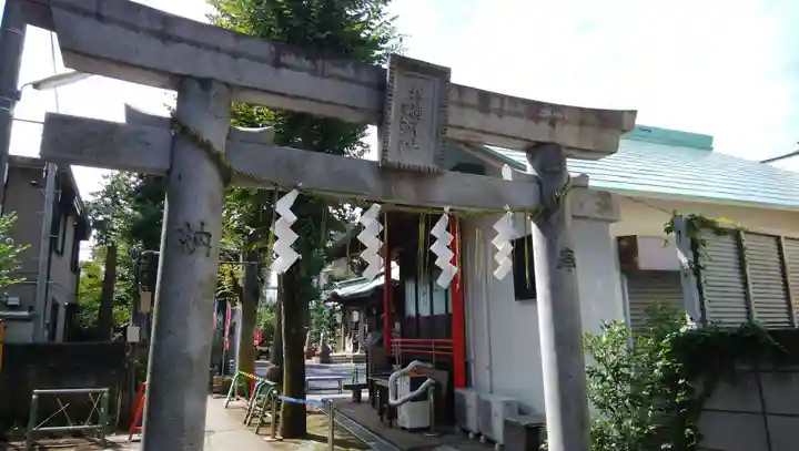 久富稲荷神社の鳥居