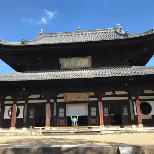 萬福寺の本殿・本堂