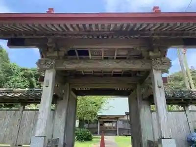 福生寺の山門