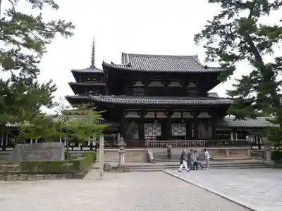 法隆寺の本殿・本堂
