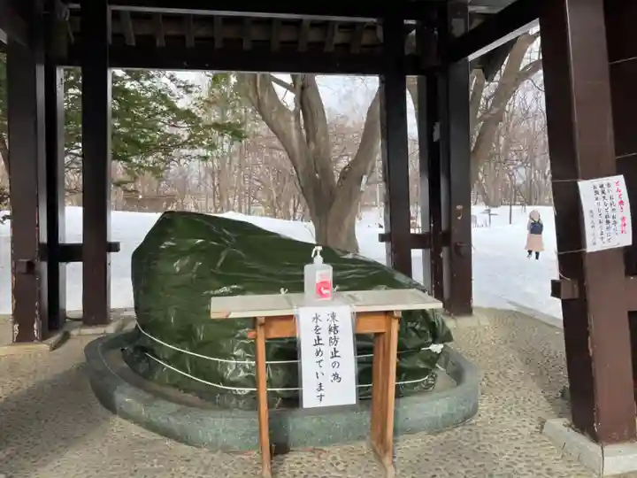 月寒神社の手水舎