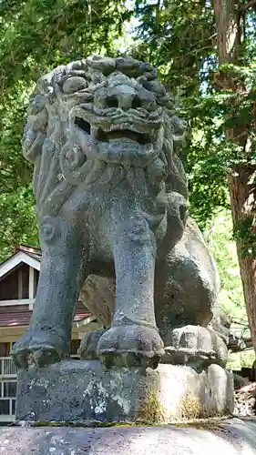 義經神社の狛犬