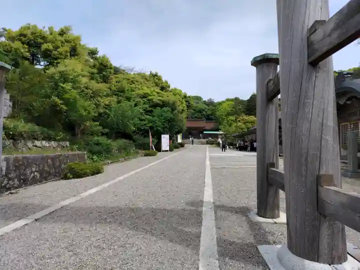 氣多大社の{uncategorized: "未分類", other: "その他", undefined: "問題あり", building: "その他建物", grave: "お墓", sacred_gate: "鳥居", guardian: "狛犬", statue: "像", buddha: "仏像", history: "歴史", nature: "自然", garden: "庭園", animal: "動物", pagoda: "塔", temizu: "手水舎", mountain_gate: "山門・神門", sanctuary: "本殿・本堂", subordinate: "末社・摂社", art: "芸術", scenery: "景色", jizo: "地蔵", ema: "絵馬", goshuin: "御朱印", omikuji: "おみくじ", items: "授与品その他", amulet: "お守り", goshuincho: "御朱印帳", eats: "食事", festival: "お祭り", votive_dance: "神楽", shichigosan: "七五三参", wedding: "結婚式", experience: "体験その他", initially: "初詣", around: "周辺", anti_infection: "感染症対策"}