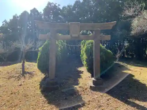 阿毘靈神社の鳥居