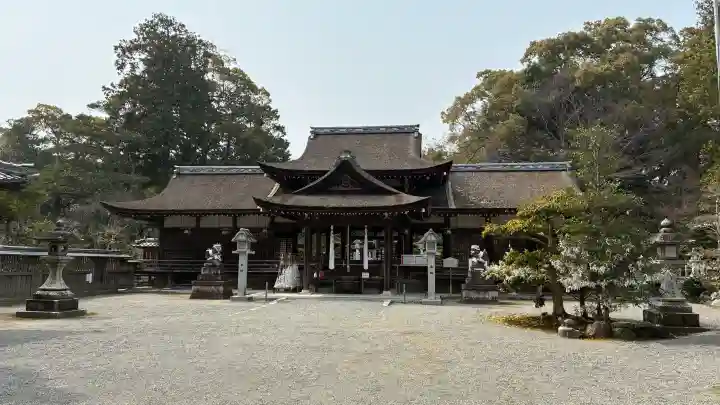 兵主大社の{uncategorized: "未分類", other: "その他", undefined: "問題あり", building: "その他建物", grave: "お墓", sacred_gate: "鳥居", guardian: "狛犬", statue: "像", buddha: "仏像", history: "歴史", nature: "自然", garden: "庭園", animal: "動物", pagoda: "塔", temizu: "手水舎", mountain_gate: "山門・神門", sanctuary: "本殿・本堂", subordinate: "末社・摂社", art: "芸術", scenery: "景色", jizo: "地蔵", ema: "絵馬", goshuin: "御朱印", omikuji: "おみくじ", items: "授与品その他", amulet: "お守り", goshuincho: "御朱印帳", eats: "食事", festival: "お祭り", votive_dance: "神楽", shichigosan: "七五三参", wedding: "結婚式", experience: "体験その他", initially: "初詣", around: "周辺", anti_infection: "感染症対策"}