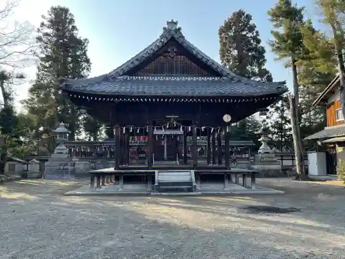 八幡社の{uncategorized: "未分類", other: "その他", undefined: "問題あり", building: "その他建物", grave: "お墓", sacred_gate: "鳥居", guardian: "狛犬", statue: "像", buddha: "仏像", history: "歴史", nature: "自然", garden: "庭園", animal: "動物", pagoda: "塔", temizu: "手水舎", mountain_gate: "山門・神門", sanctuary: "本殿・本堂", subordinate: "末社・摂社", art: "芸術", scenery: "景色", jizo: "地蔵", ema: "絵馬", goshuin: "御朱印", omikuji: "おみくじ", items: "授与品その他", amulet: "お守り", goshuincho: "御朱印帳", eats: "食事", festival: "お祭り", votive_dance: "神楽", shichigosan: "七五三参", wedding: "結婚式", experience: "体験その他", initially: "初詣", around: "周辺", anti_infection: "感染症対策"}