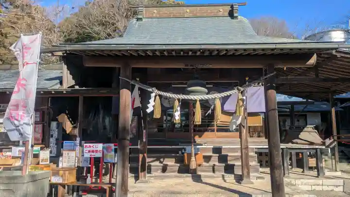 賀茂別雷神社の{uncategorized: "未分類", other: "その他", undefined: "問題あり", building: "その他建物", grave: "お墓", sacred_gate: "鳥居", guardian: "狛犬", statue: "像", buddha: "仏像", history: "歴史", nature: "自然", garden: "庭園", animal: "動物", pagoda: "塔", temizu: "手水舎", mountain_gate: "山門・神門", sanctuary: "本殿・本堂", subordinate: "末社・摂社", art: "芸術", scenery: "景色", jizo: "地蔵", ema: "絵馬", goshuin: "御朱印", omikuji: "おみくじ", items: "授与品その他", amulet: "お守り", goshuincho: "御朱印帳", eats: "食事", festival: "お祭り", votive_dance: "神楽", shichigosan: "七五三参", wedding: "結婚式", experience: "体験その他", initially: "初詣", around: "周辺", anti_infection: "感染症対策"}