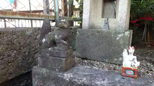 稲荷神社（喜連川興業銀行）の狛犬