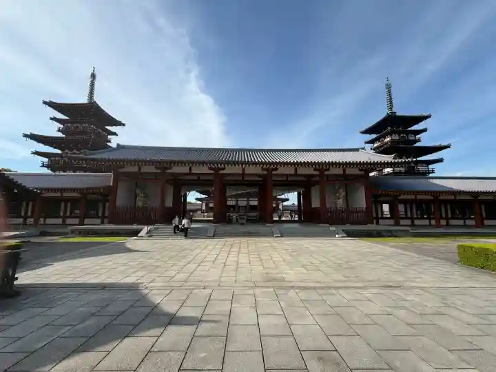 薬師寺の{uncategorized: "未分類", other: "その他", undefined: "問題あり", building: "その他建物", grave: "お墓", sacred_gate: "鳥居", guardian: "狛犬", statue: "像", buddha: "仏像", history: "歴史", nature: "自然", garden: "庭園", animal: "動物", pagoda: "塔", temizu: "手水舎", mountain_gate: "山門・神門", sanctuary: "本殿・本堂", subordinate: "末社・摂社", art: "芸術", scenery: "景色", jizo: "地蔵", ema: "絵馬", goshuin: "御朱印", omikuji: "おみくじ", items: "授与品その他", amulet: "お守り", goshuincho: "御朱印帳", eats: "食事", festival: "お祭り", votive_dance: "神楽", shichigosan: "七五三参", wedding: "結婚式", experience: "体験その他", initially: "初詣", around: "周辺", anti_infection: "感染症対策"}