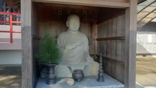 安渡寺の像