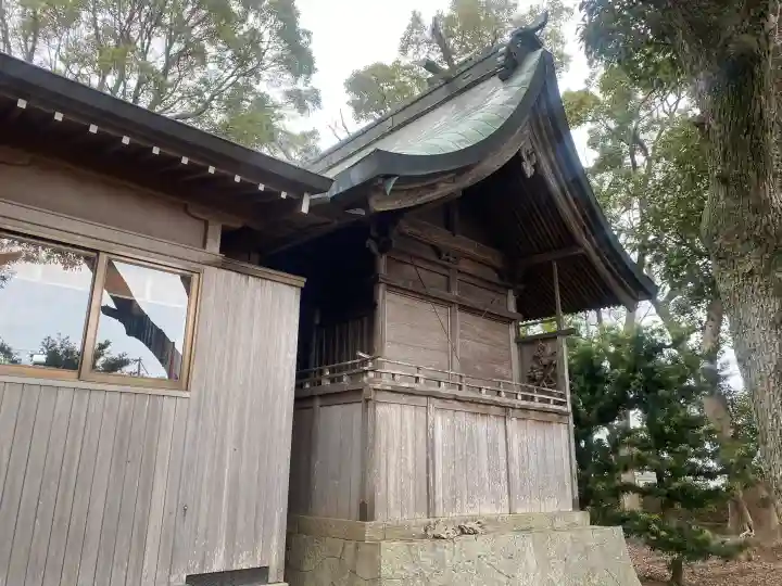 十一明神神社の{uncategorized: "未分類", other: "その他", undefined: "問題あり", building: "その他建物", grave: "お墓", sacred_gate: "鳥居", guardian: "狛犬", statue: "像", buddha: "仏像", history: "歴史", nature: "自然", garden: "庭園", animal: "動物", pagoda: "塔", temizu: "手水舎", mountain_gate: "山門・神門", sanctuary: "本殿・本堂", subordinate: "末社・摂社", art: "芸術", scenery: "景色", jizo: "地蔵", ema: "絵馬", goshuin: "御朱印", omikuji: "おみくじ", items: "授与品その他", amulet: "お守り", goshuincho: "御朱印帳", eats: "食事", festival: "お祭り", votive_dance: "神楽", shichigosan: "七五三参", wedding: "結婚式", experience: "体験その他", initially: "初詣", around: "周辺", anti_infection: "感染症対策"}