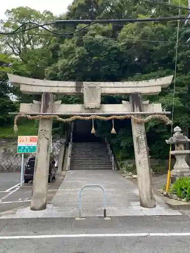 岡田神社の鳥居